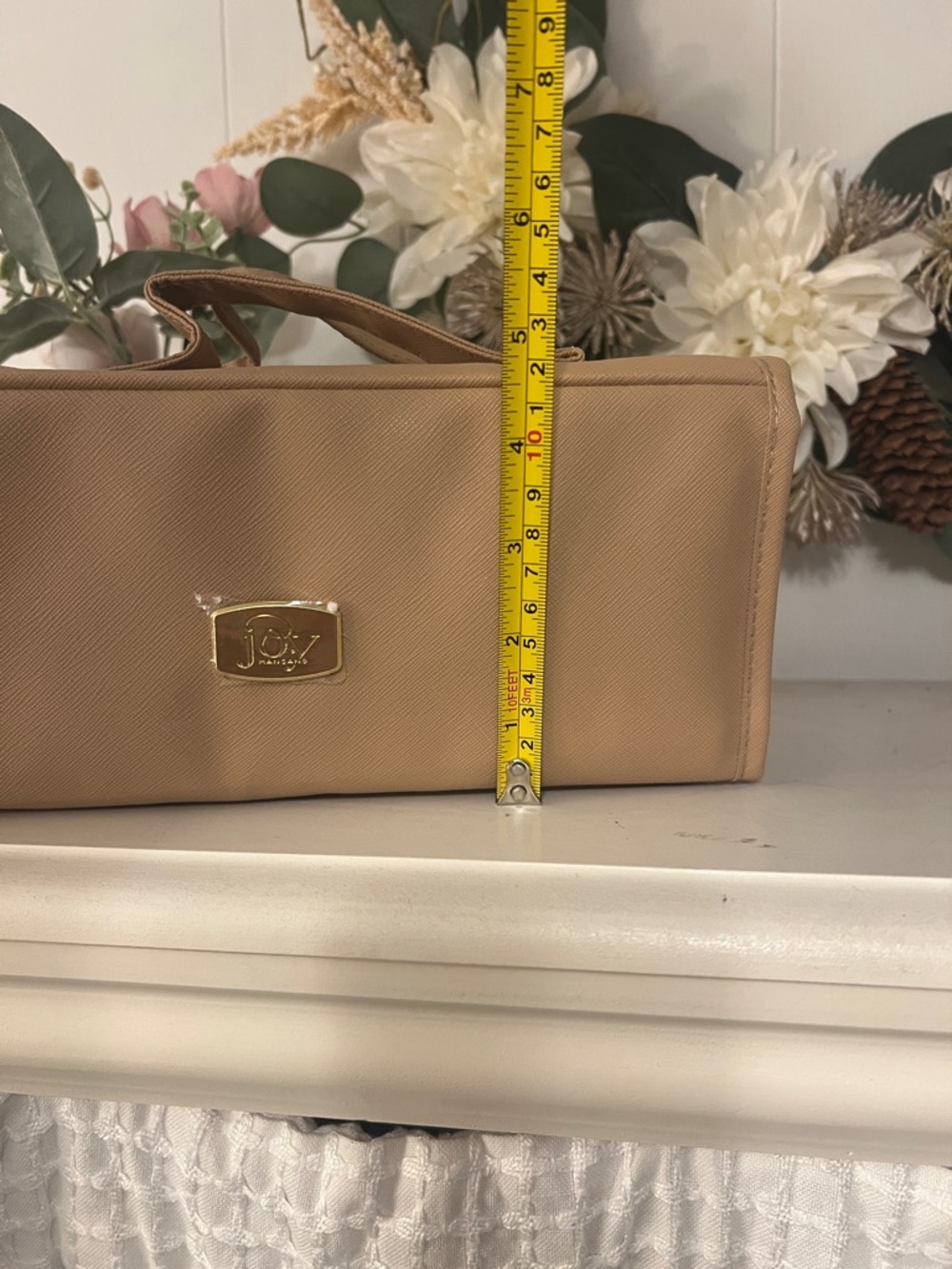 Joy Mangano 2 piece set-Tan jewelry case and roll- up cosmetic or jewelry bag - Picture 9 of 9